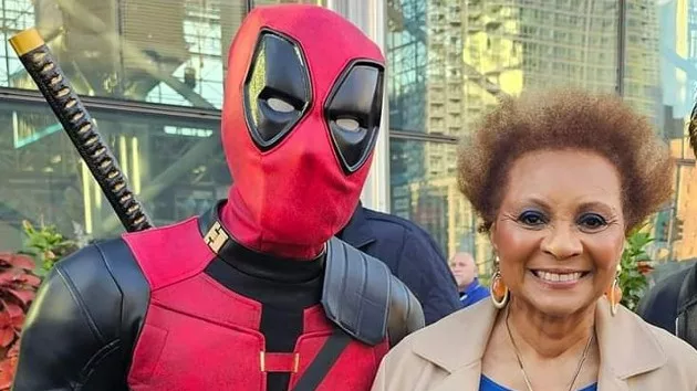 e_leslie_uggams_deadpool_10212024649463