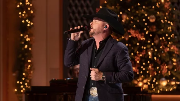 m_codyjohnson2024cmacountrychristmas1disneyconniechornuk789872