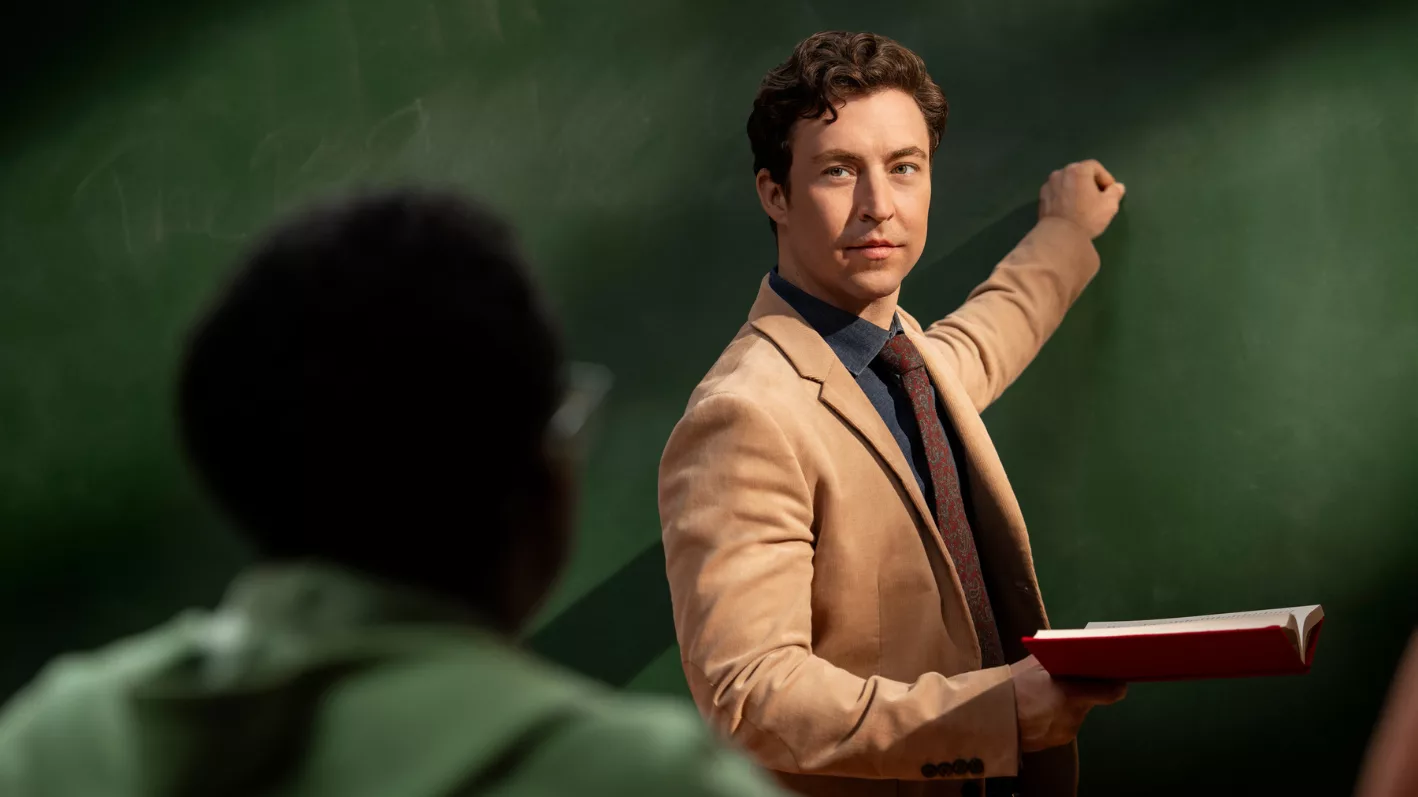 e_brianjordanalvarezenglishteacher_082924797954