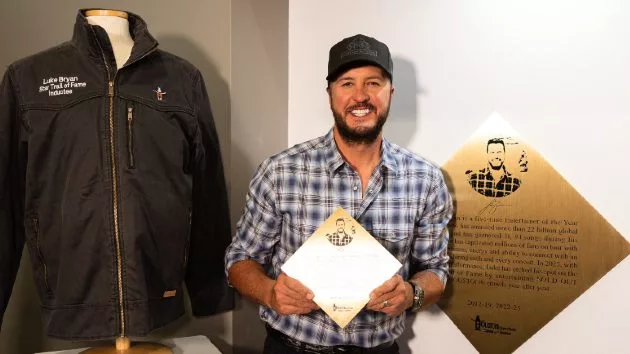 m_lukebryanrodeohouston597805