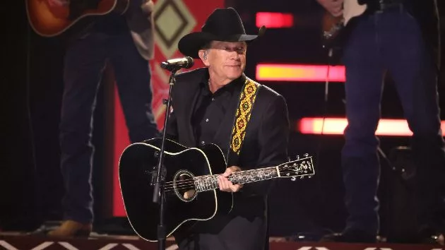 getty_georgestrait_071425804637