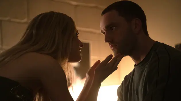 e_tellmelies_11112556494