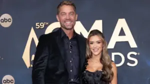 m_brettyoungwifetaylorcmacarpet2025abc349781