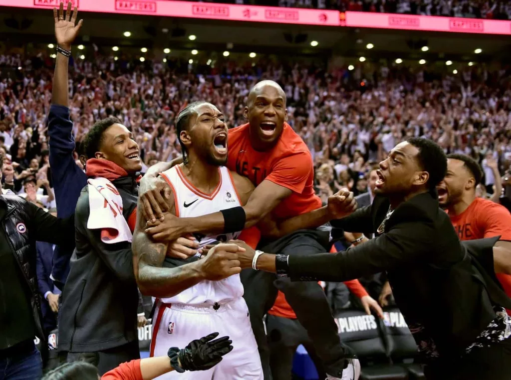 0c1a2516-e43f-4a9f-88cf-b8a812745593-2019-05-12_kawhi_leonard3
