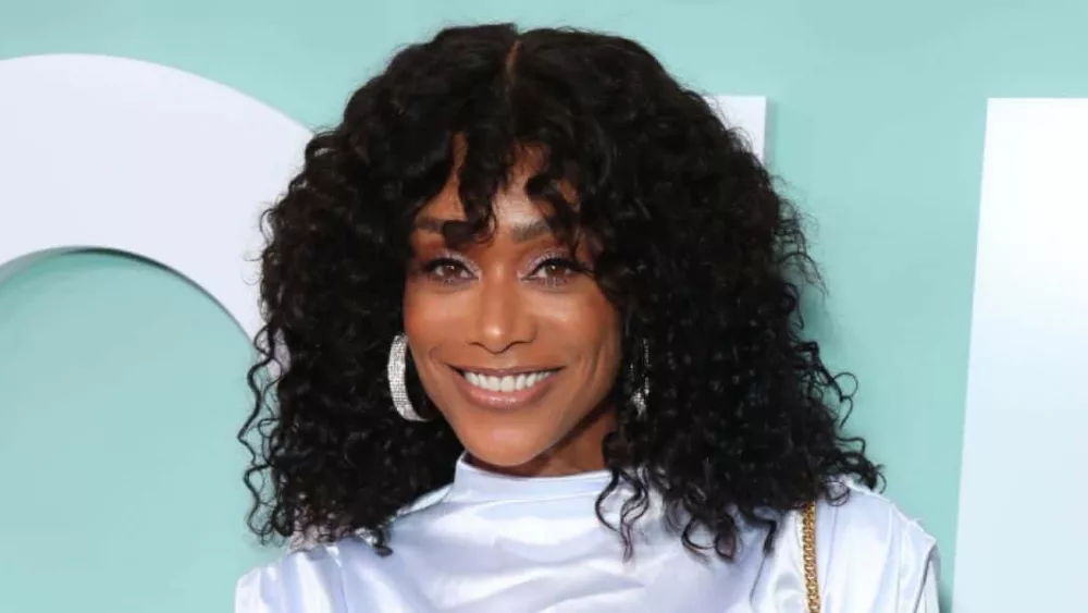 tami-roman-is-set-to-release-new-music-as-rap-alter-ego-tatiana-trill-2