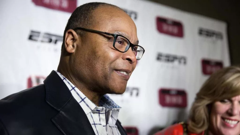 ct-spt-bears-mike-singletary-liberia-water-20181023