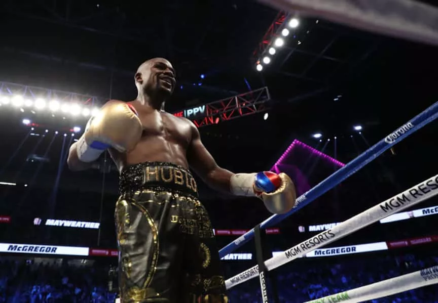 floyd-mayweather-mcgregor-aug-26-2017-getty-tktk