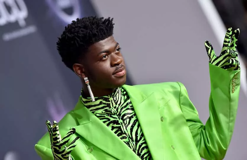 lil-nas-x-apple