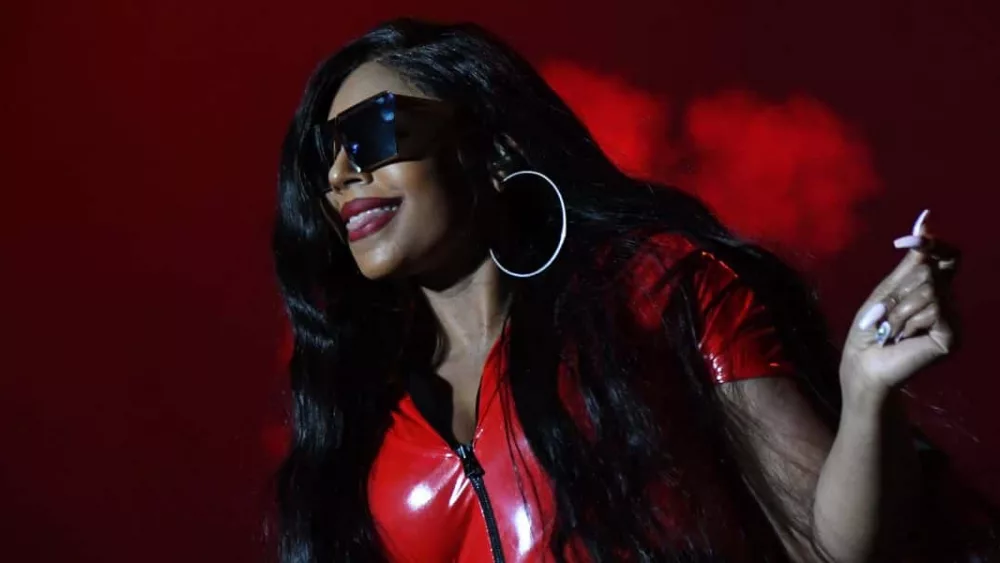 120619-music-ashanti-millennium-tour