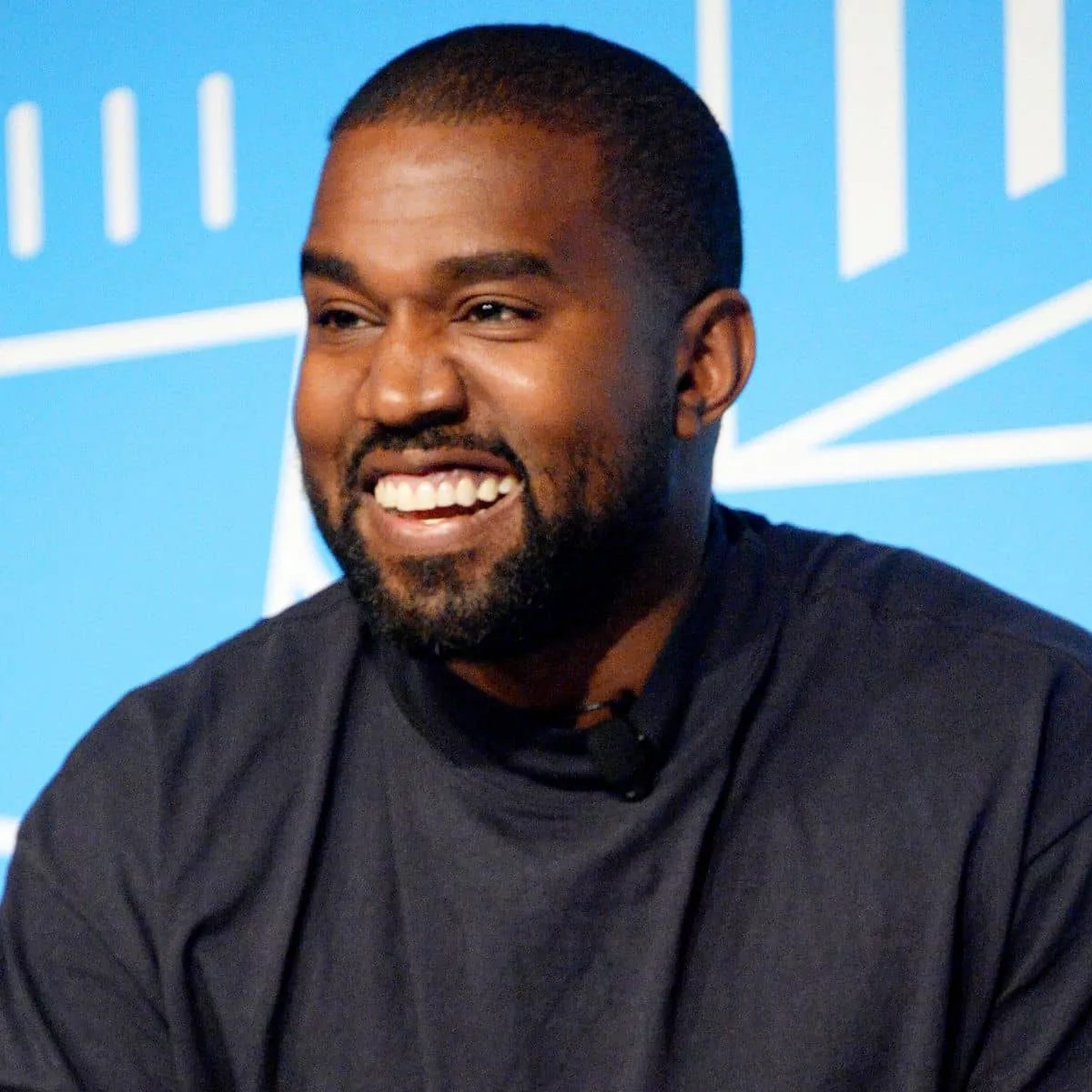 bc3a72ed5c47e8c0dd5bc52028c5df5005-kanye-west-rsquare-w1200