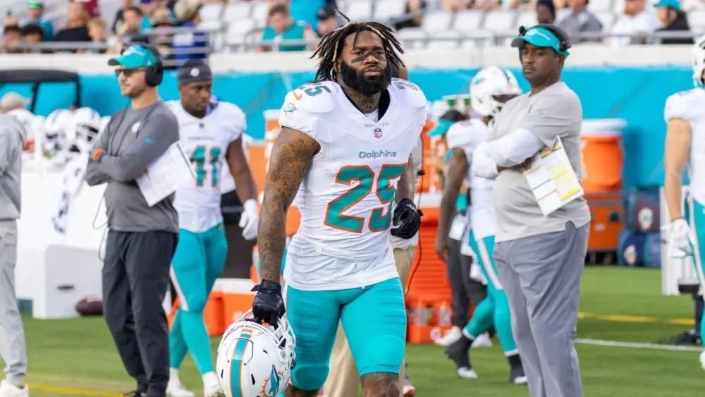 25 XAVIEN HOWARD CB MIAMI DOLPHINS PRE SEASON WEEK 3 AUGUST 26^ 2023 EVERBANK STADIUM JACKSONVILLE FLORIDA