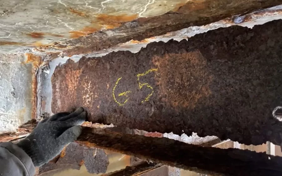 rusty-steel-beam