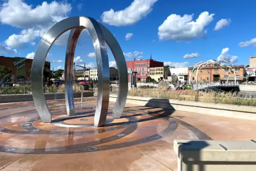 arise-town-square-bubbler