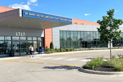 hale-center-entrance