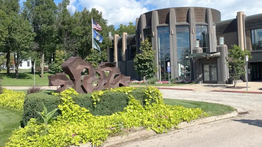 hedberg-public-library-river-sculpture