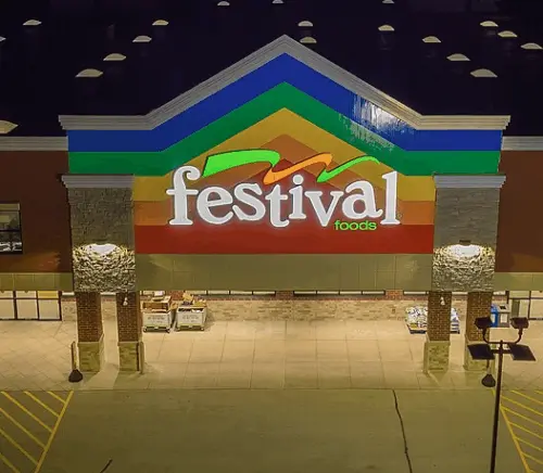 screenshot-2025-09-16-at-13-16-33-festival-foods-aerial-photo-at-night-festival-foods-wikipedia