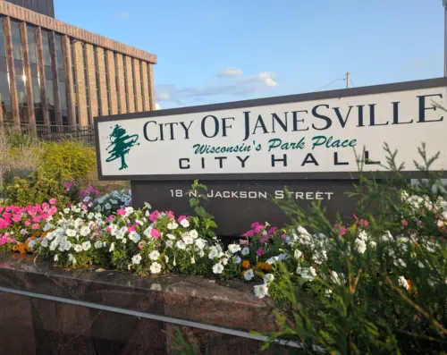 pxl_20250922_224746283-mp