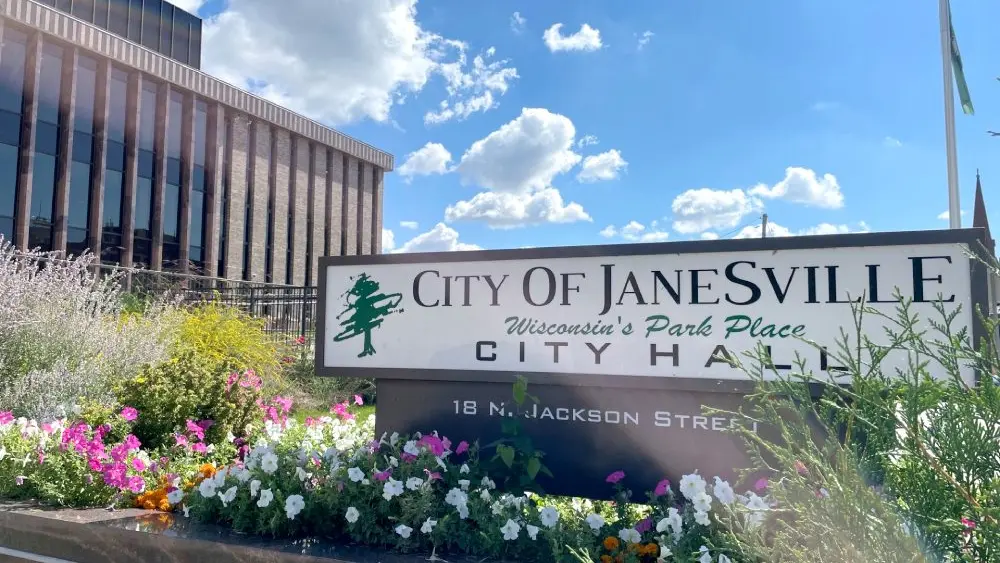 janesville-city-hall