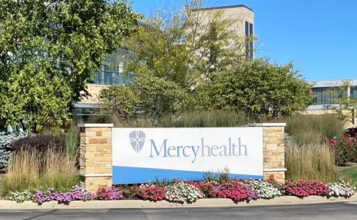 mercyhealth-front-sign