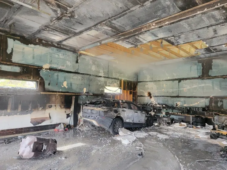 fire-ladue-drive-101925