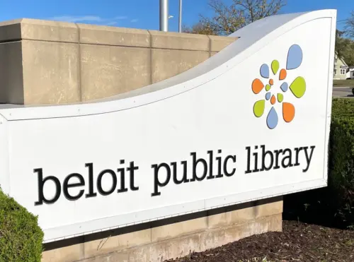 beloit-public-library-sign