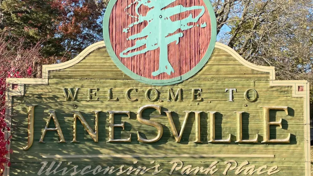 welcome-to-janesville-2