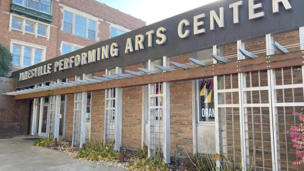 janesville-performing-arts-center-jpac-tight