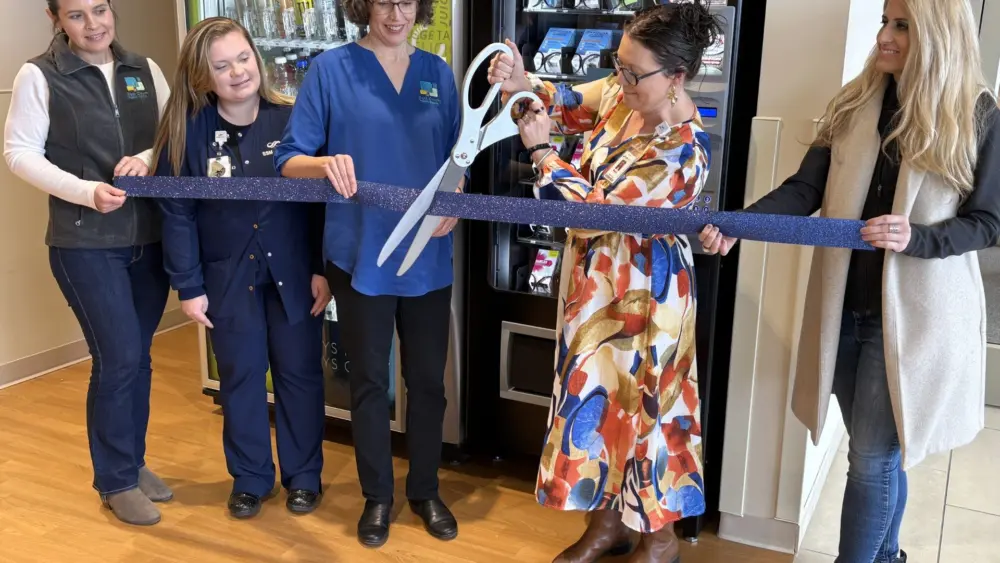 harm-reduction-machine-ribbon-cutting