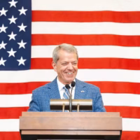 governor-pillen-smiling-behind-podium