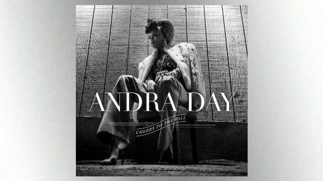 m_andradaycheerstothefallboxed_082715