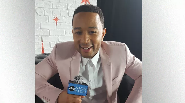 m_johnlegend_12222015