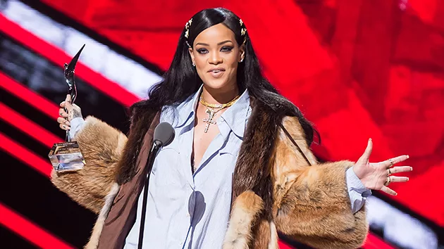 getty_rihannablackgirlsrock_040416