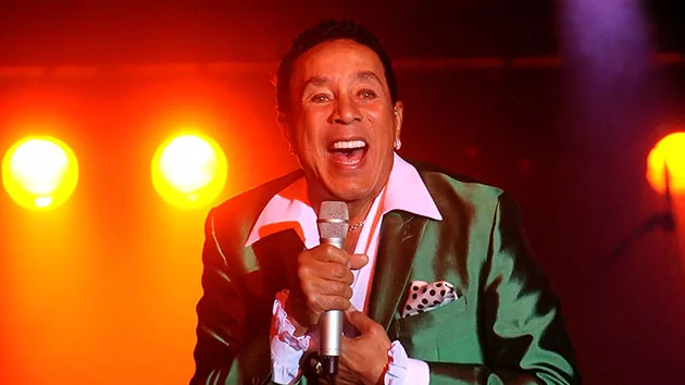 getty_smokeyrobinson_072816