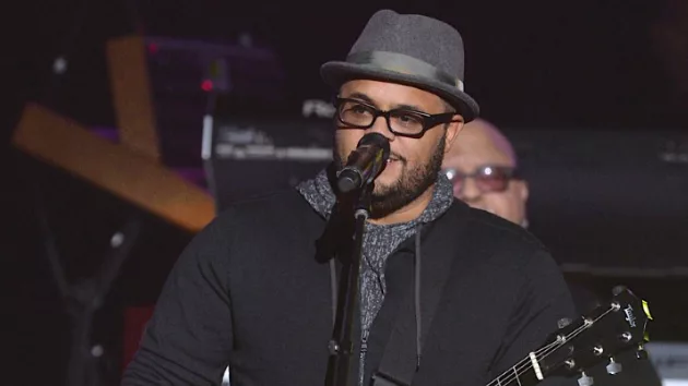 israelhoughton_091316