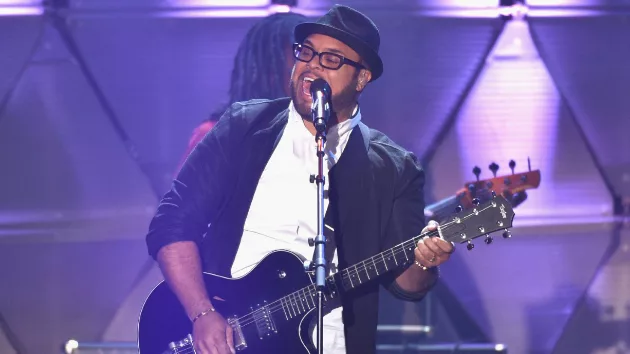 israelhoughtongetty_101916