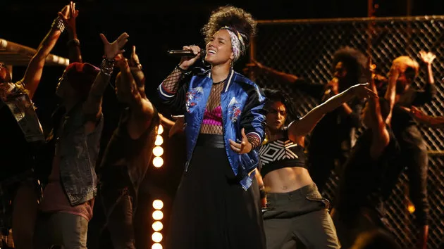 aliciakeysvoice_112916-2