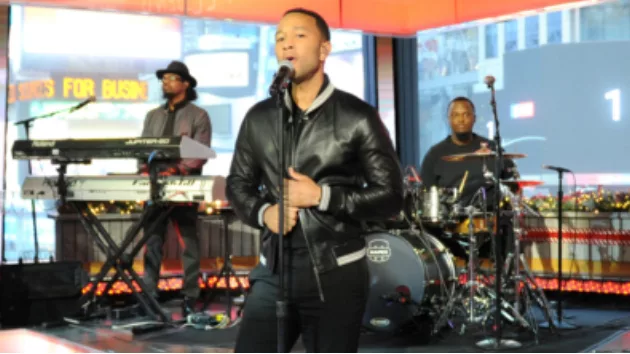 m_johnlegendgma_121216