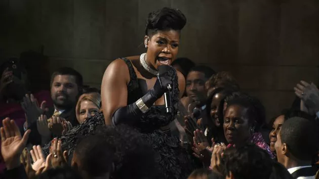 m_fantasiatakingthestage_122716