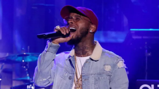 m_torylanez_122716-2