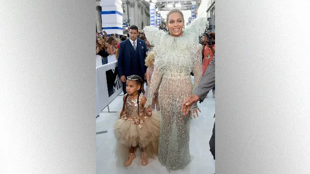 m_beyonceblueivygetty_020317