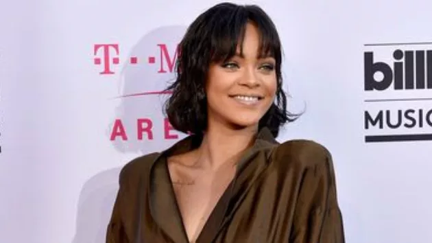 m_rihanna_062217