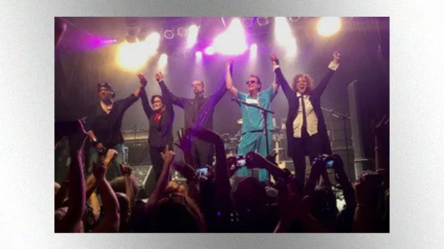 m_therevolution_071017