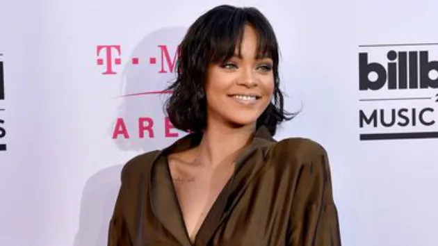 m_rihannabbma_013117-3