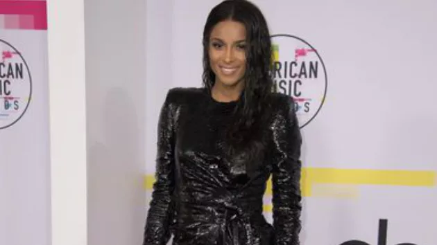 m_ciaraama2017_112017