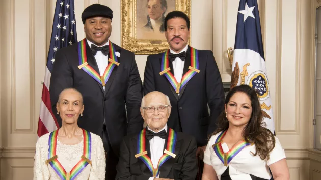 m_kennedycenterhonorees2017_122617_630