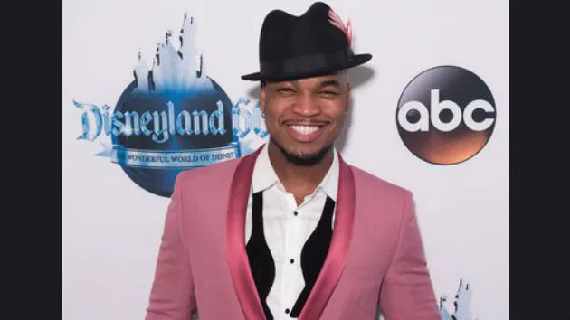 m_neyosmiling_061518-2