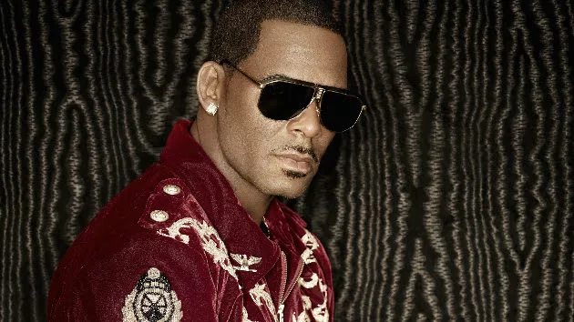 m_rkelly_pressphoto_092616-16