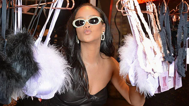 getty_rihanna_120318