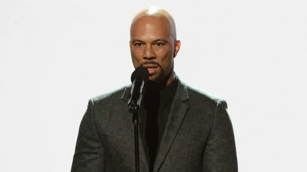 commontakingthestage_12916-5