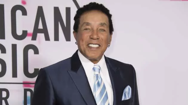 m_smokeyrobinson630_amas_121217